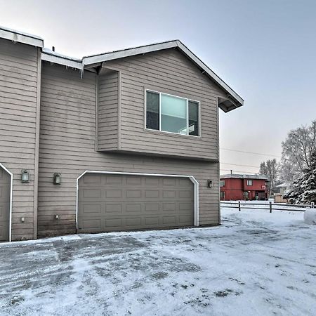 Cozy Anchorage Townhome Less Than Half Mile To Jewel Lake! Exterior photo